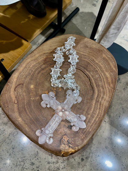 Cross glassy chain
